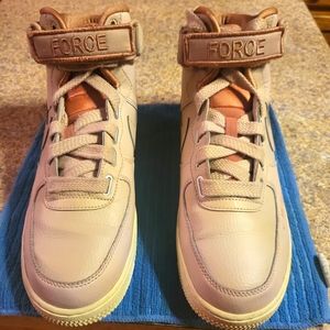 AUTHENTIC NIKE AIRFORCE ONE